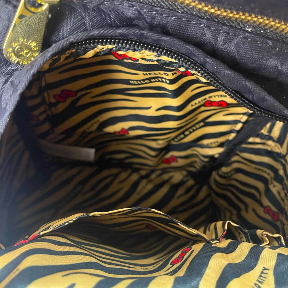 HELLO KITTY x KIPLING Year of the Tiger Delia Mini Backpack - Picture 6 of 8